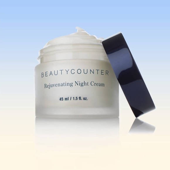 NIB Beautycounter Rejuvenating Night Cream - Picture 1 of 3